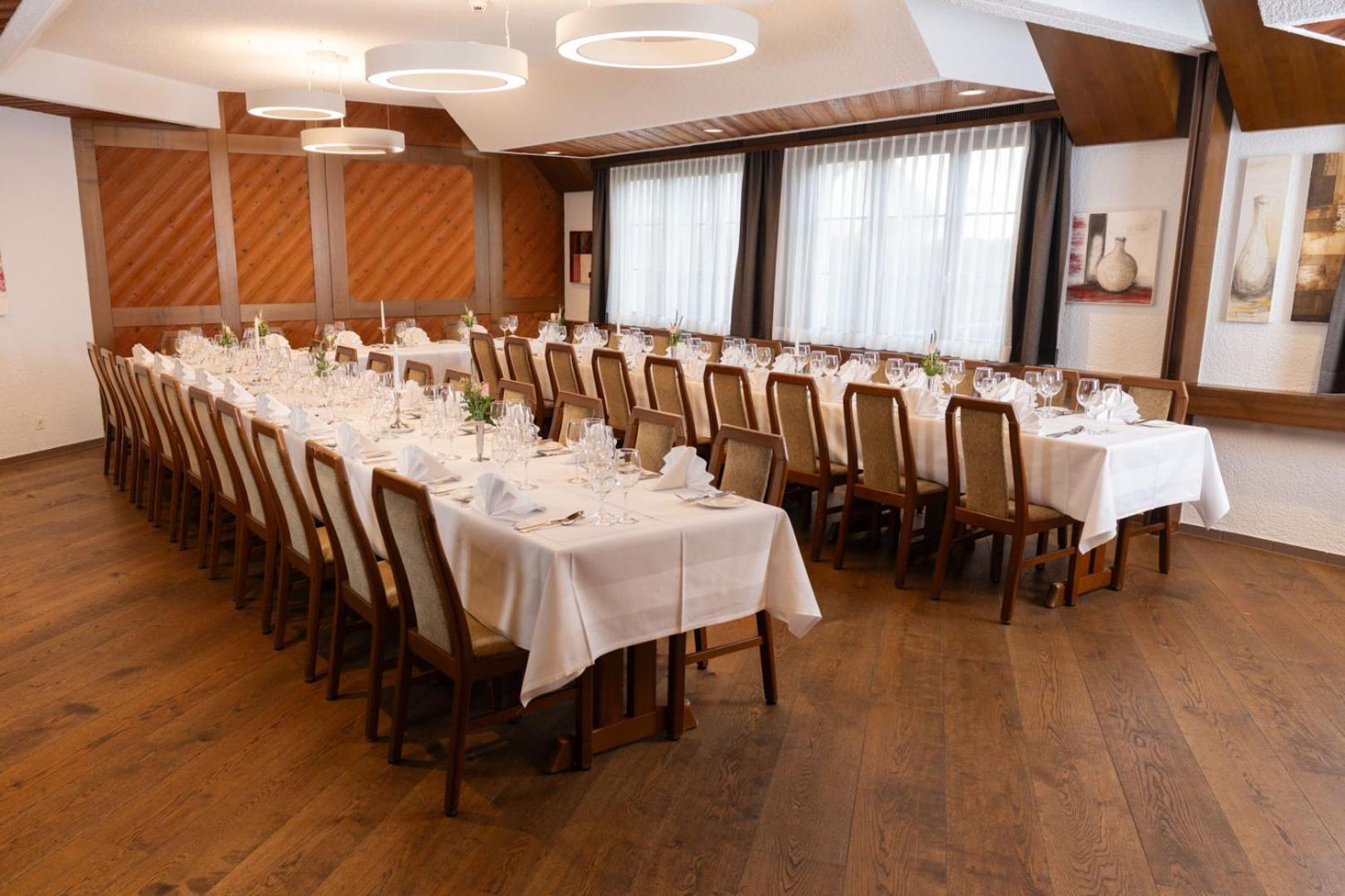 Hotel Restaurant Kreuz Kaiserstuhl 外观 照片
