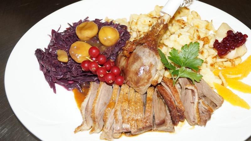 Hotel Restaurant Kreuz Kaiserstuhl 外观 照片