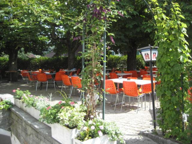 Hotel Restaurant Kreuz Kaiserstuhl 外观 照片