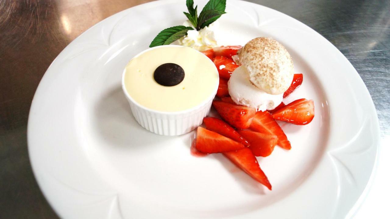 Hotel Restaurant Kreuz Kaiserstuhl 外观 照片